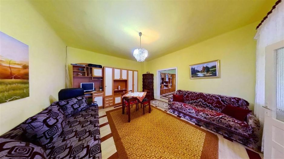 Liniste si aer curat - casa in zona pitoreasca Voiniceni, Mures - Poză 8