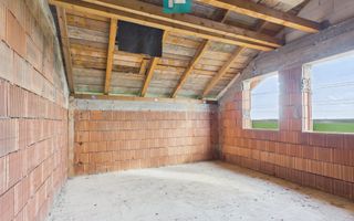 Casă la roșu cu  6 camere,  teren 500 mp în Aluniș - Poză 14