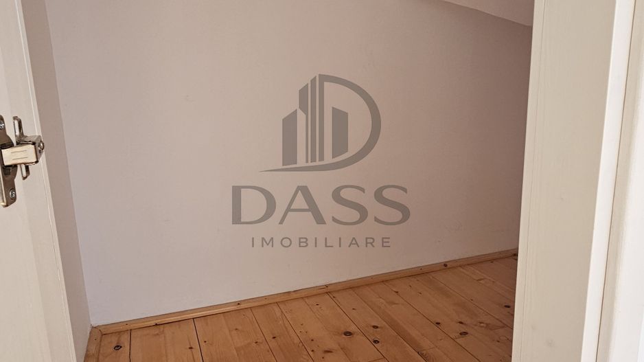 Apartament de inchiriat 6 camere 179 mp Etaj 2 + mansardă - Poză 21
