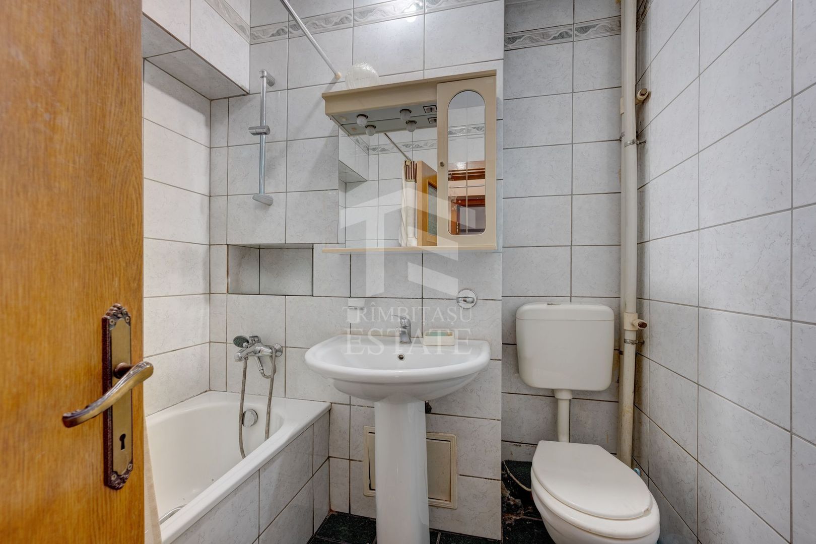 Oportunitate! Apartament 4 Camere 1 Minut Metrou Universitate - Poză 20
