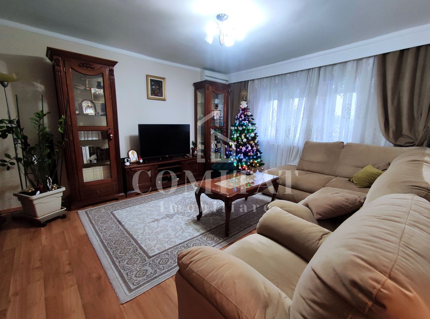 Apartament cu 3 camere | Zonă semicentrală | The Office - Poză 1