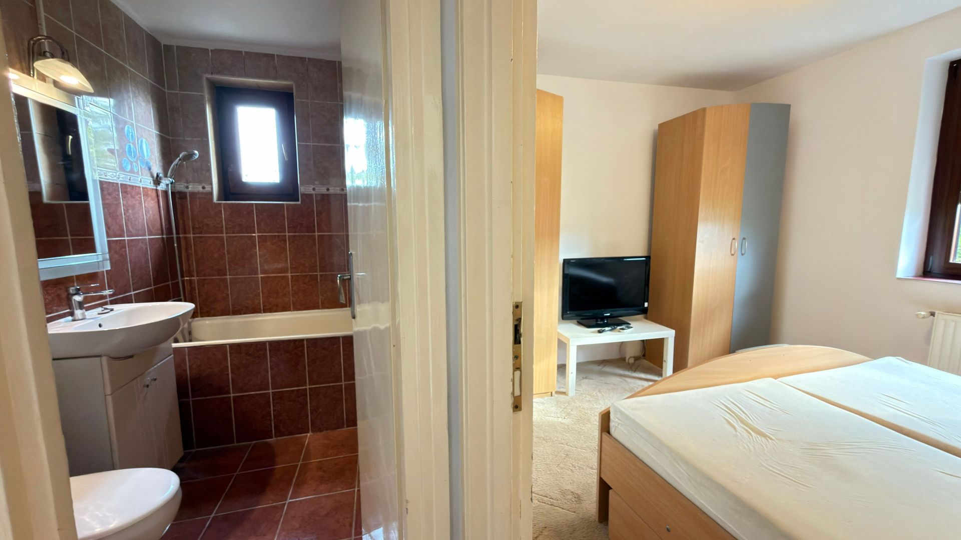 Apartament 2 camere Republicii Etaj III - Carei - Poză 9
