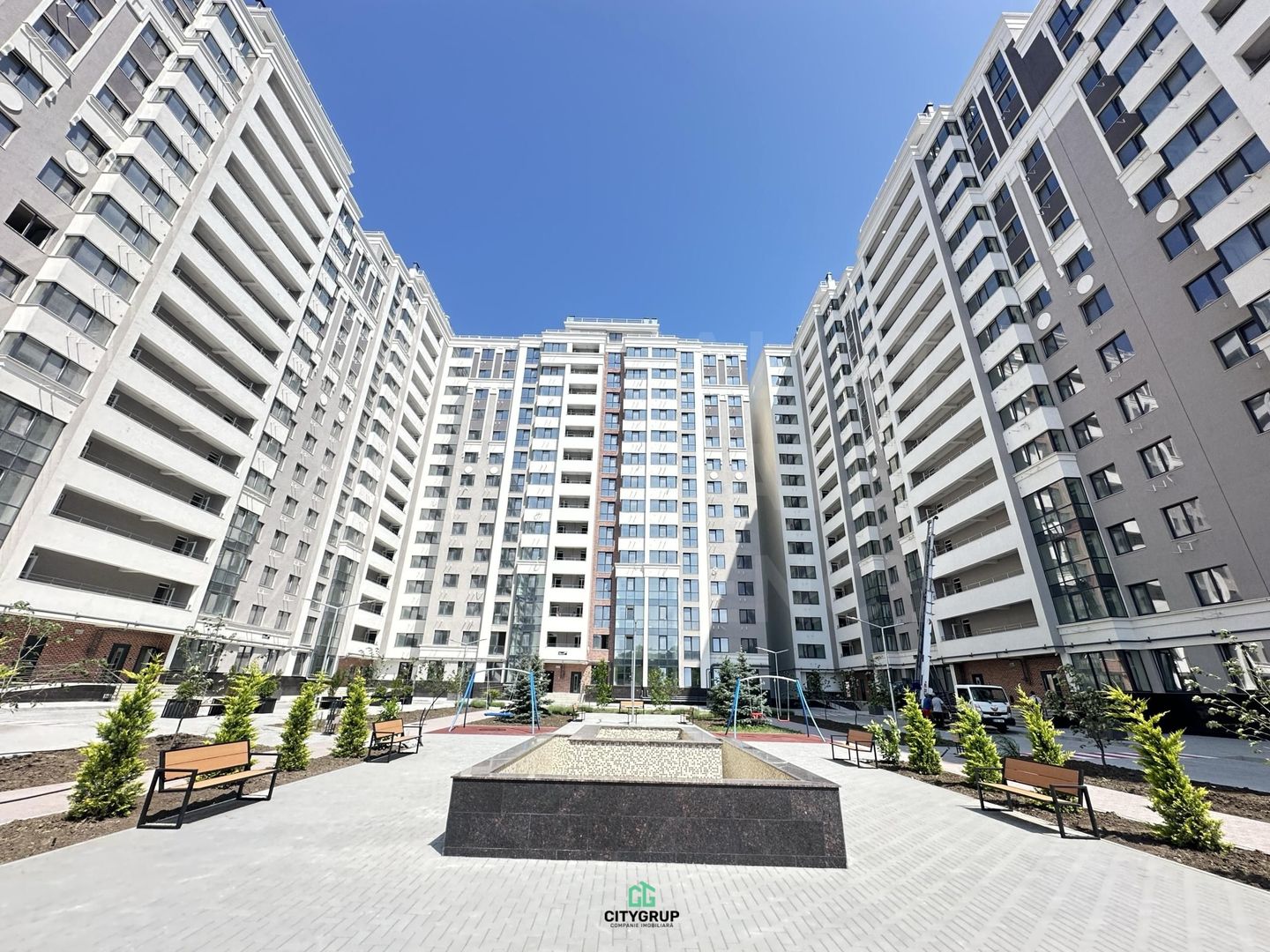 Vânzare, apartament, 2 camere, strada Vasile Lupu, Buiucani - Poză 1