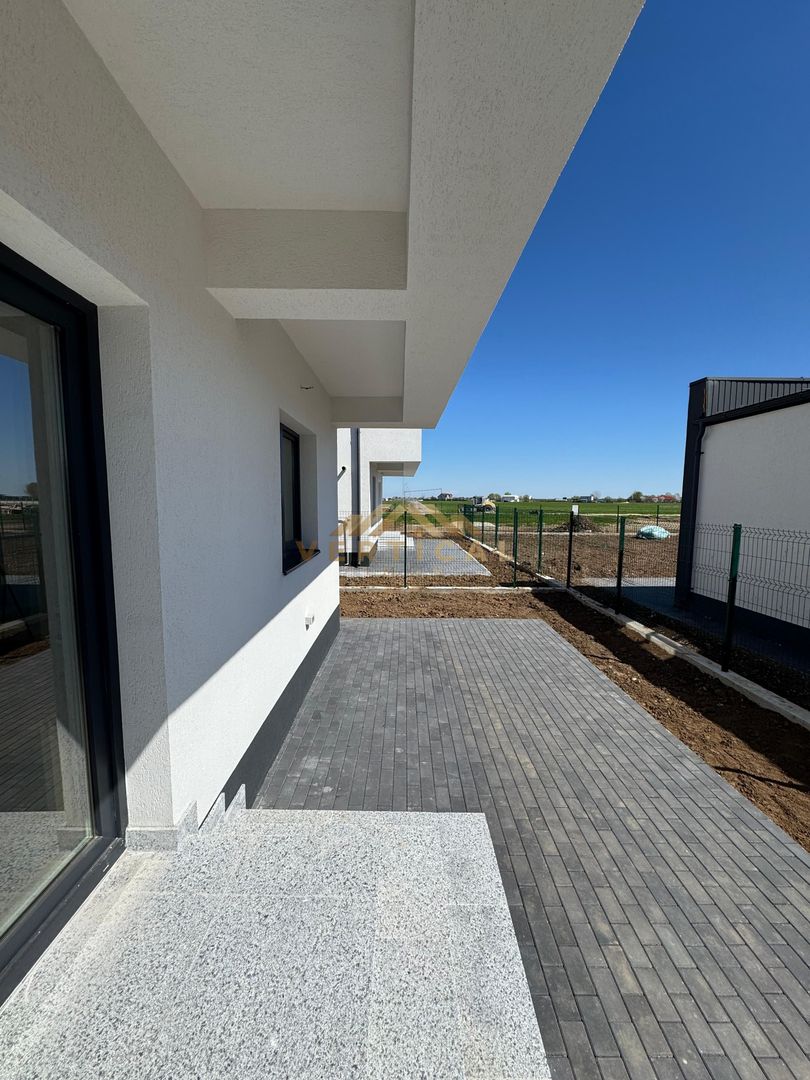 casa in comunitate - Poză 9