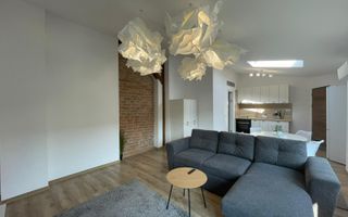 Apartament cu 3 camere de inchiriat in zona ultracentrala - Poză 1