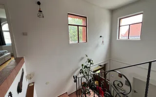 Vila individuala renovata complet | 6 camere | 500 mp teren | Str Jean Monnet - Poză 21