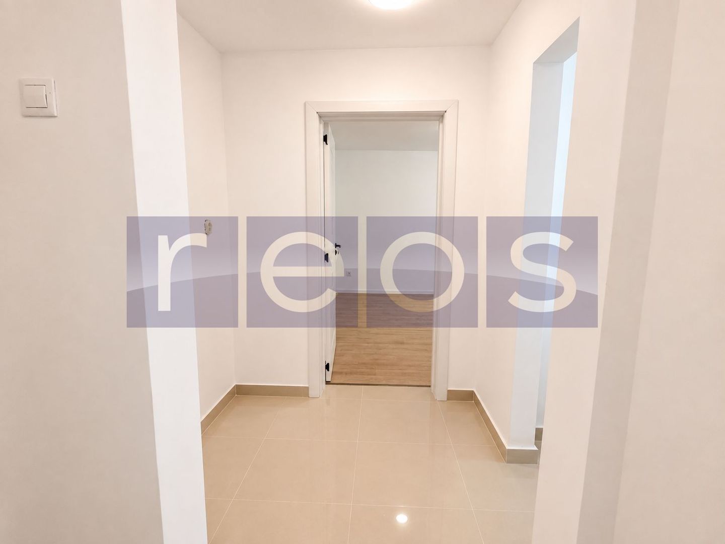 VANZARE 2 CAMERE | DECOMANDAT | 40 MP | ETAJUL 2 | RENOVAT | ZONA TEI - Poză 4