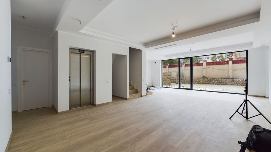 Duplex cu garaj zona Pipera - Poză 1