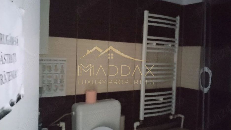 Vila cu 5 camere *276mp* // Zona Rahova - Poză 9