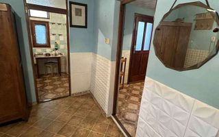 Casă de vânzare cu posibiliate de renovare/dezvoltare - Poză 5