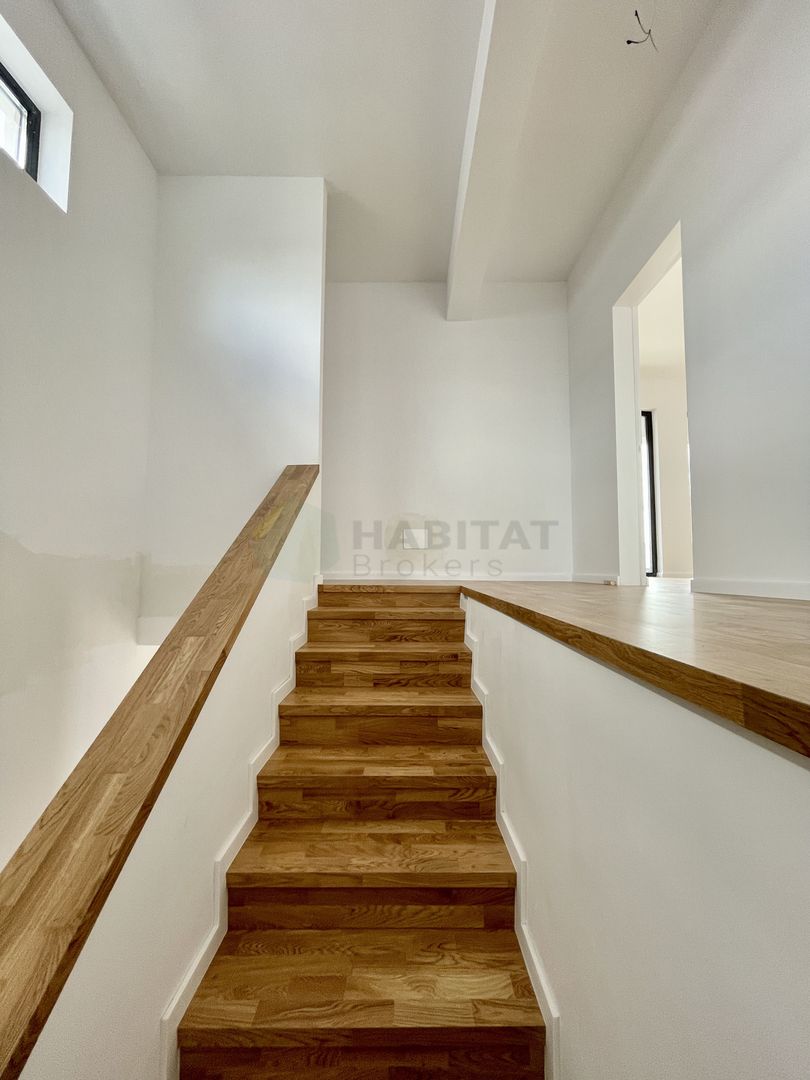 Vila Individuala 5 camere Tunari - Poză 13