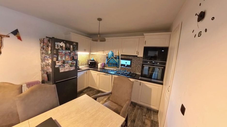 Casă 4 dormitoare și teren de 857 mp - zona Sântana de Mureș - Poză 5