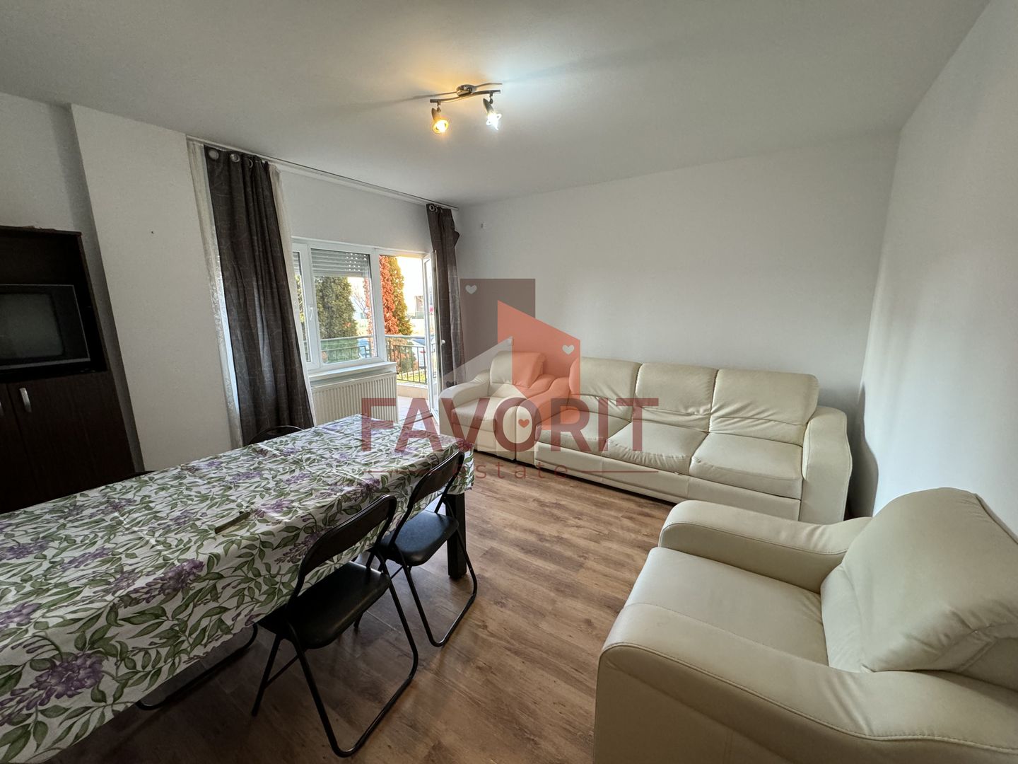 Bloc nou | Disponibil imediat | Boxa in CF | Pozitie excelenta | - Poză 1