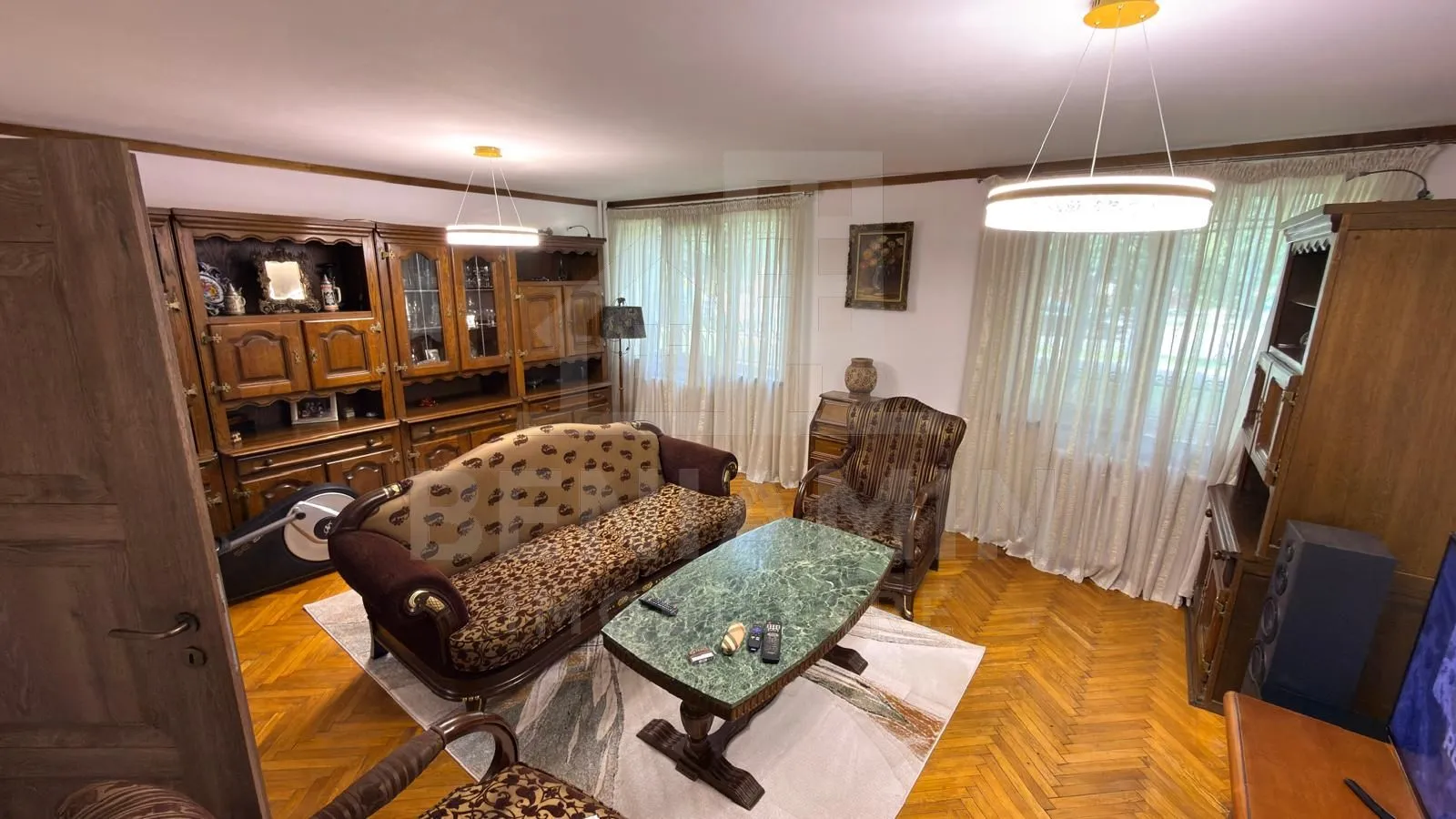 Apartament 3 camere Calea Bucuresti parter mobilat si utilat 56mp — fotografia 1