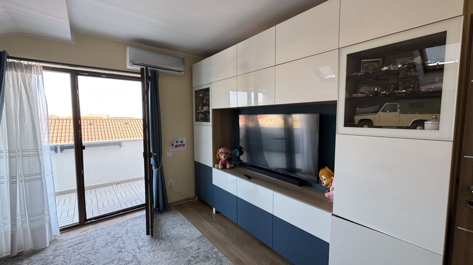 Apartament cu 2 camere in Sanpetru - Poză 2