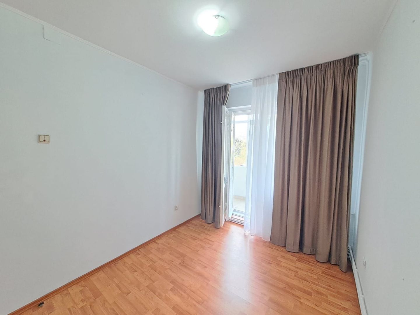 Apartament 3 camere Metrou Gorjului Centrala proprie Comision 0% - Poză 4