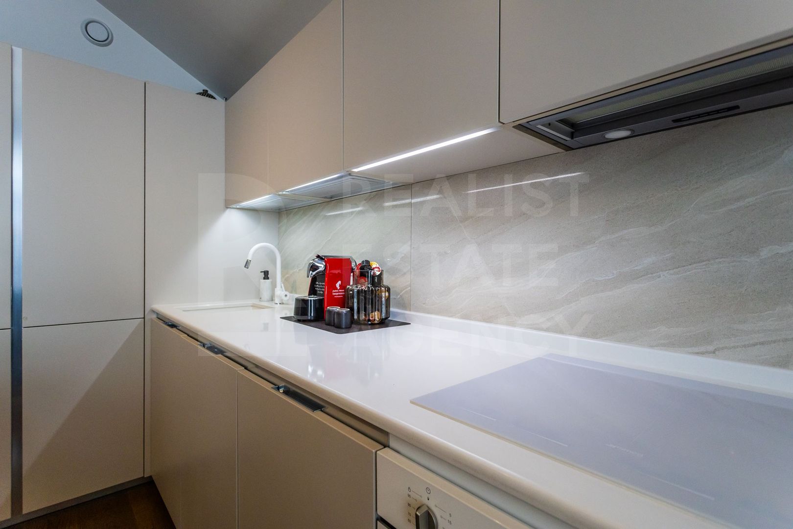 Chirie, apartament 3 camere, strada Alexandru Bernardazzi, Centru - Poză 8