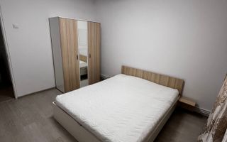 Apartament 2 camere, renovat recent, mobilat și utilat complet - Poză 4