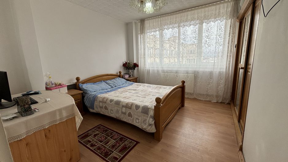 Apartament 3 camere decomandat 73 M² - Poză 5