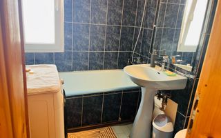 Apartament ultracentral, 3 camere, cu priveliste impresionanta, langa Mercur - Poză 9
