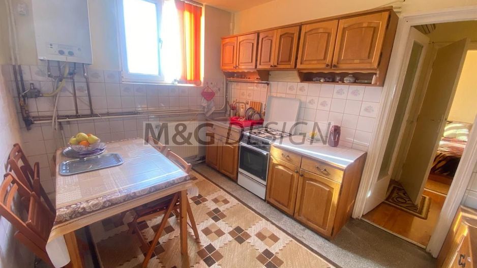 Apartament 3 camere Complex Studentesc - Poză 2