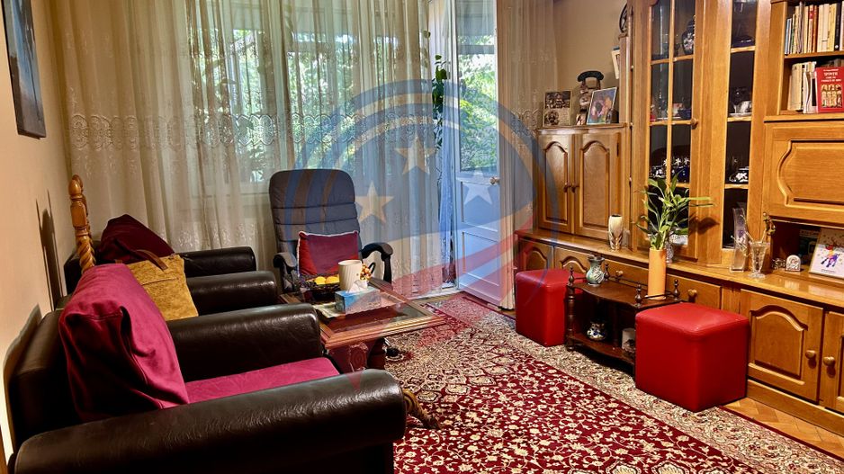 Apartament 2 camere semidecomandat | Semicentral | Etaj 3 | Mobilat și utilat | - Poză 1
