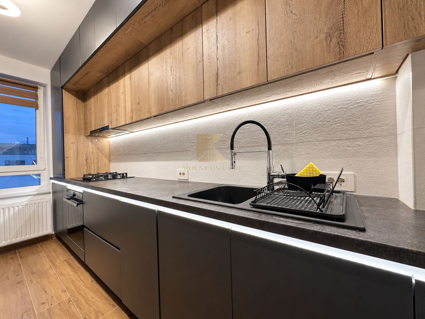 Apartament premium cu 2 camere, decomandat, etaj 5, Kasper Coresi Mall - Poză 10