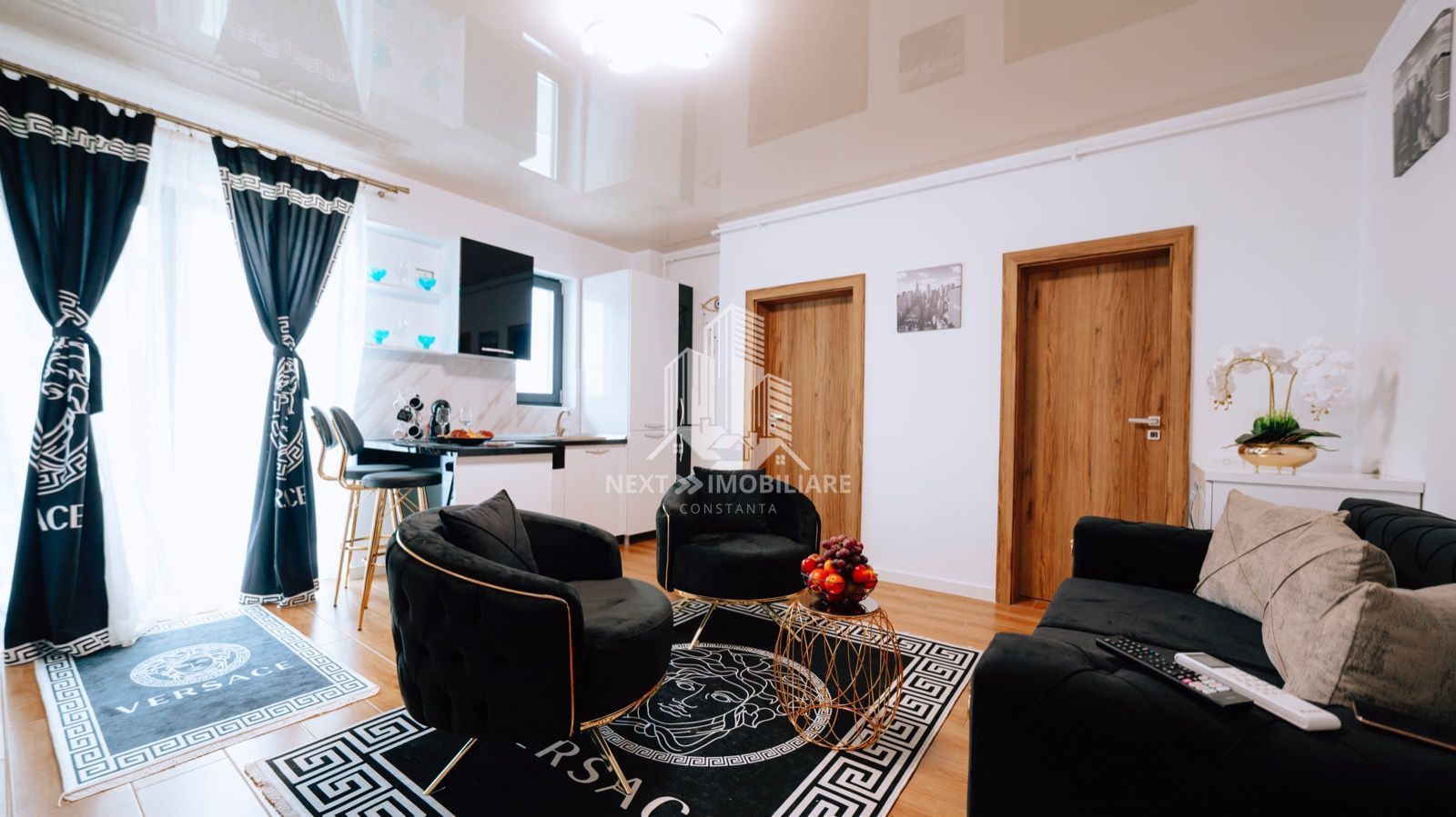 Apartament prima linie la mare, et.3 mobilat si utilat - Poză 12