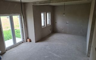 CASA NOUA IN GRI DE VANZARE - Poză 4