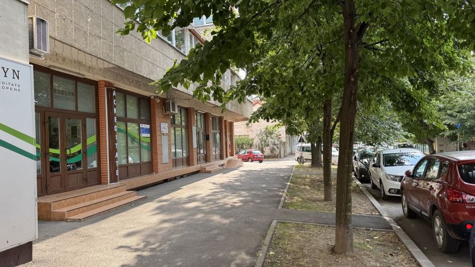 Spatiu servicii, birouri, Zona Modern. Comision 0 - Poză 24