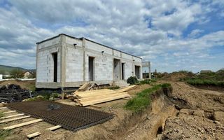 Casa la rosu de vanzare in Alba Iulia - Poză 4