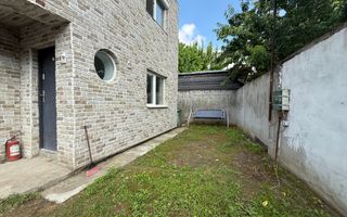 Casa rexeptionata in 2025 singura in curte - Poză 3