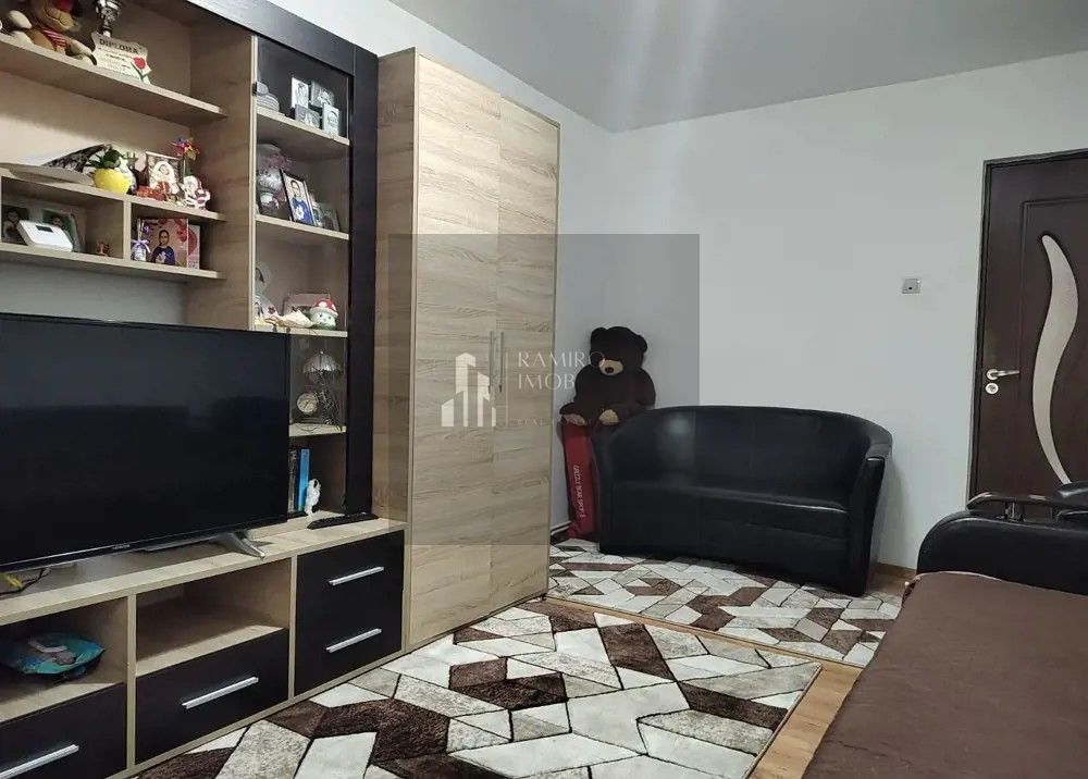 Apartament 2 camere, centrala proprie-Salaj - Poză 5