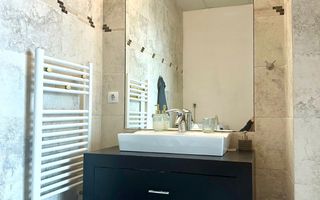 3 camere , etaj intermediar, Piața 1 mai! - Poză 2