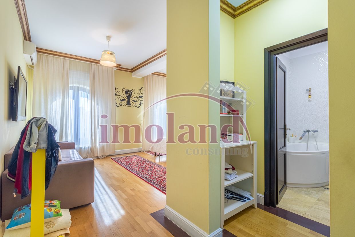 Vila cu piscina si garaj - 6 dormitoare - Pantelimon - Poză 32