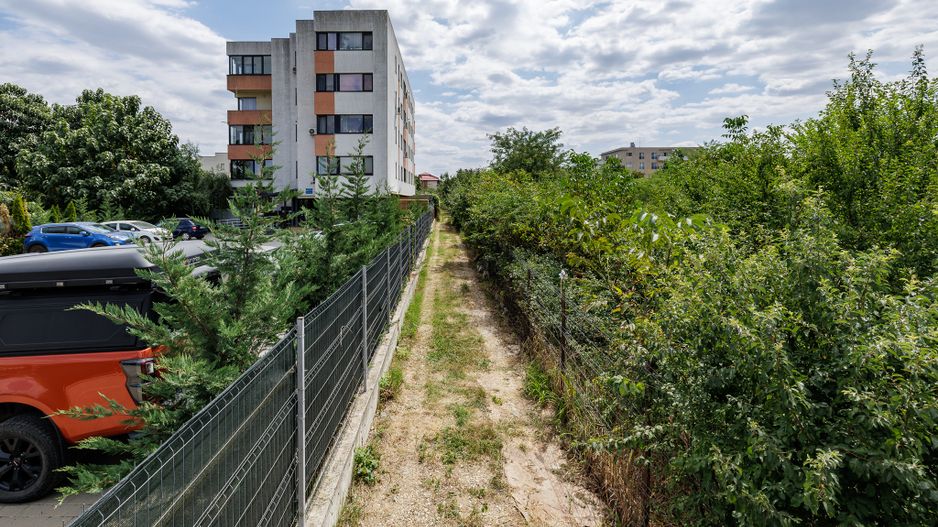 Teren intravilan 1.200 mp, doua loturi, Sector 6 - Poză 12