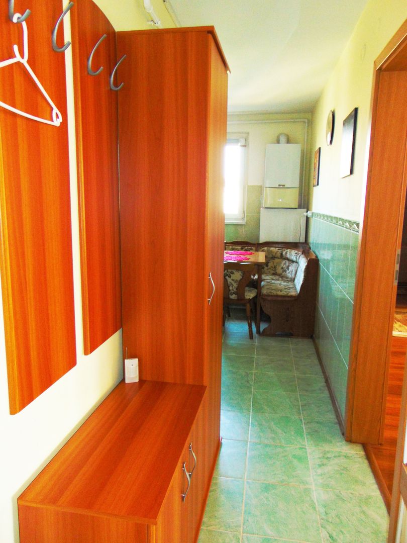 Apartament cu 3 camere,mobilat si utilat, Astra-Somes - Poză 12