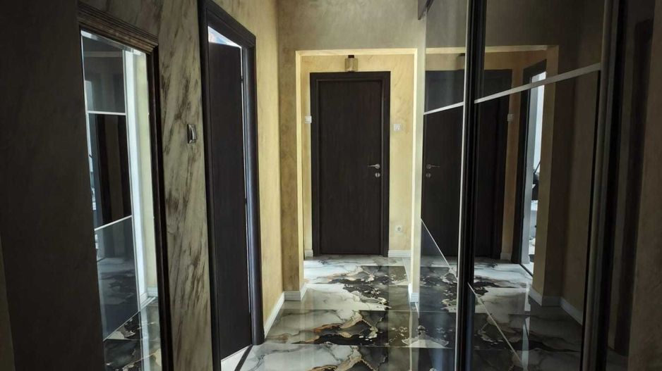 Apartament 3 camere de vânzare  Piata Gorjului-centrala proprie - Poză 6