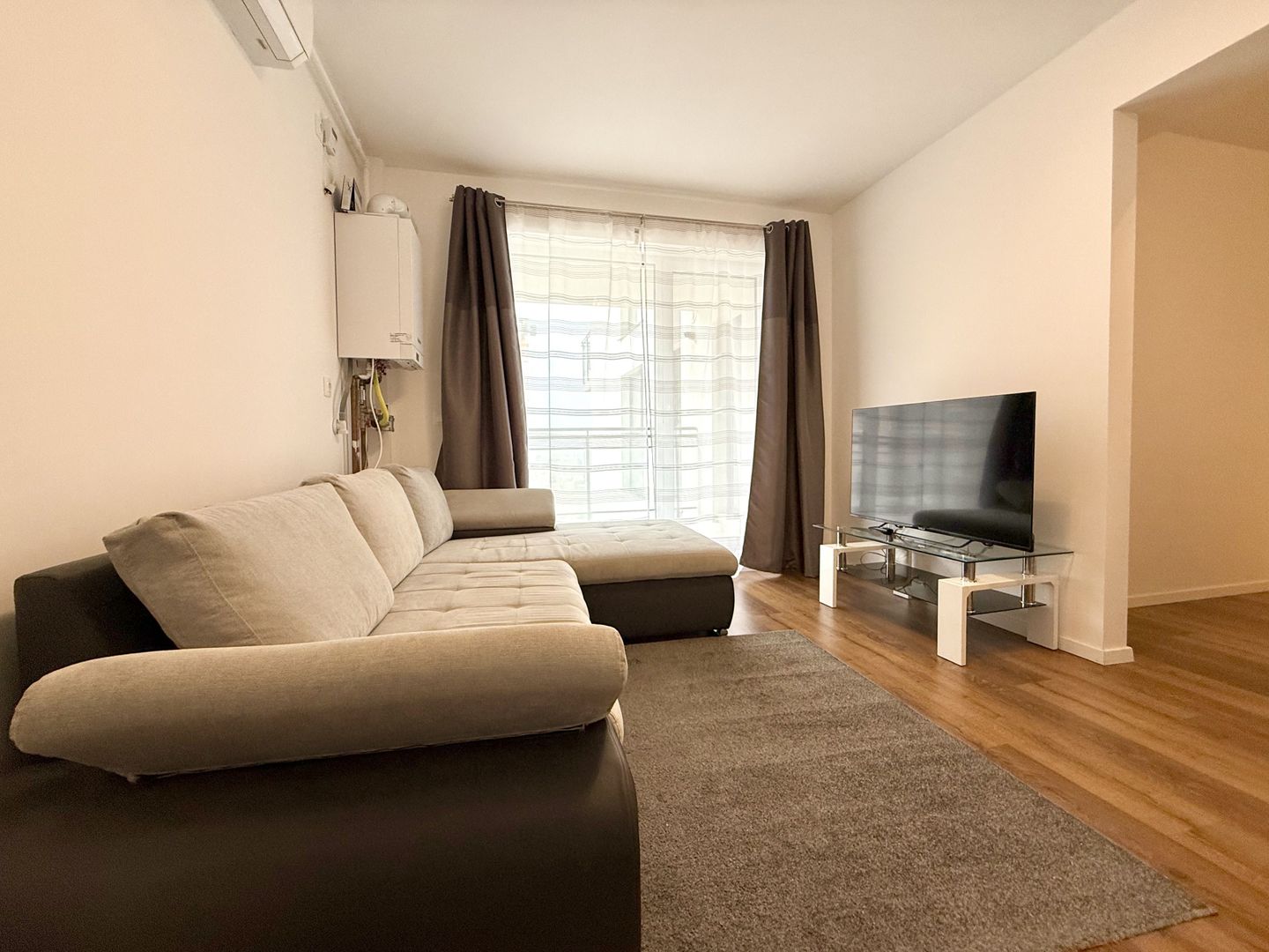Apartament 3 camere, zona Lipovei, lângă pădure - Poză 3