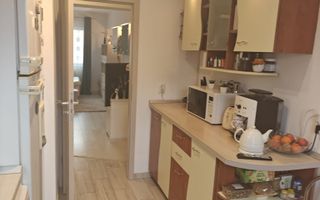 Apartament 4 camere de vânzare - Calea București, Brașov - Poză 9