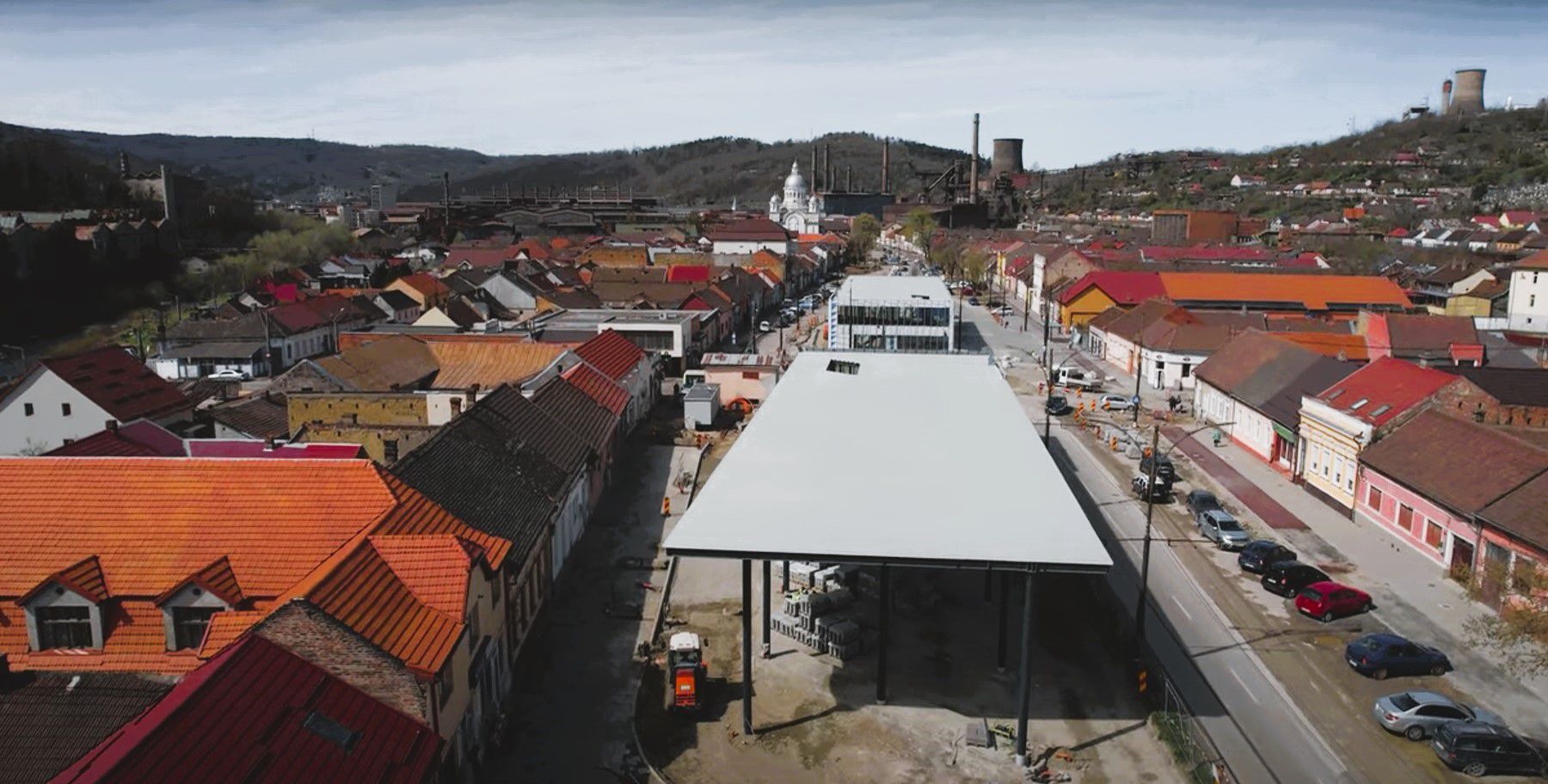 O proprietate Multiple Posibilități VANZARE sau INCHIRIERE - Poză 17