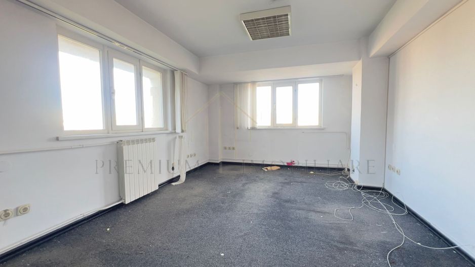 CLADIRE DE BIROURI - Poză 7