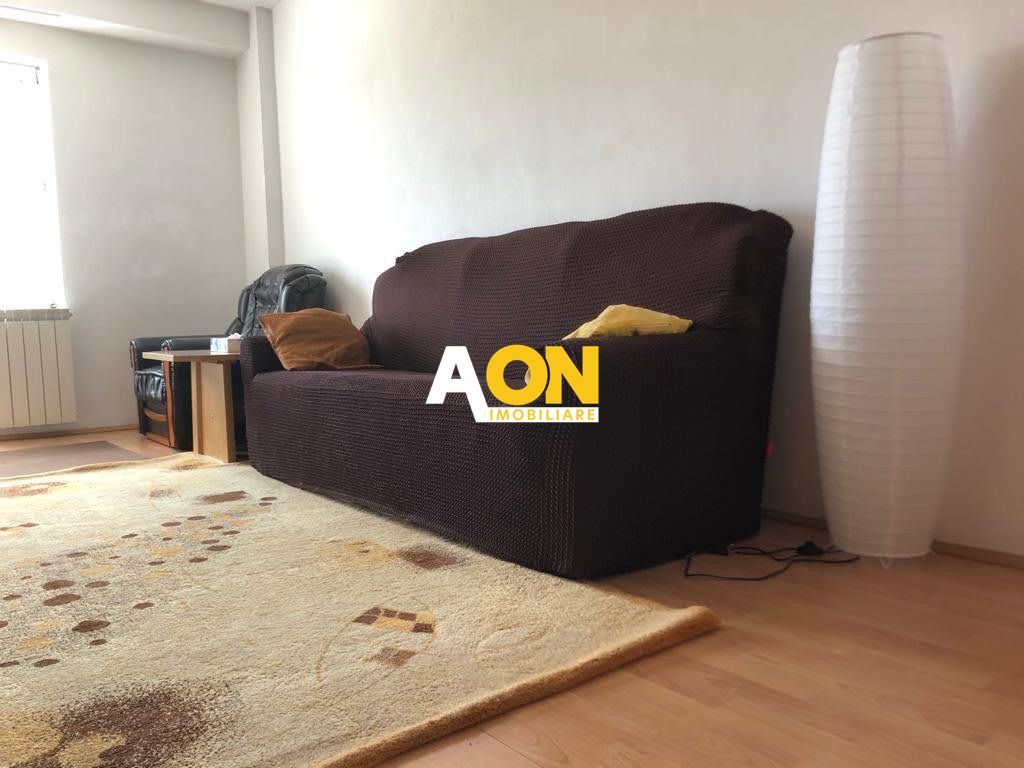 Apartament cu 3 camere, 2 balcoane, etaj 1, Ultracentral, parcare - Poză 3