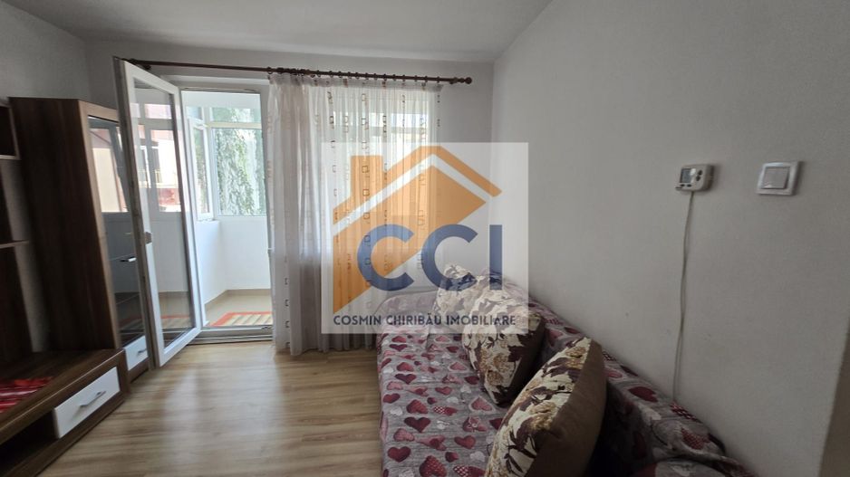 DE VÂNZARE - Apartament cu 2 camere în Bacău - Etaj 1 - Poză 4