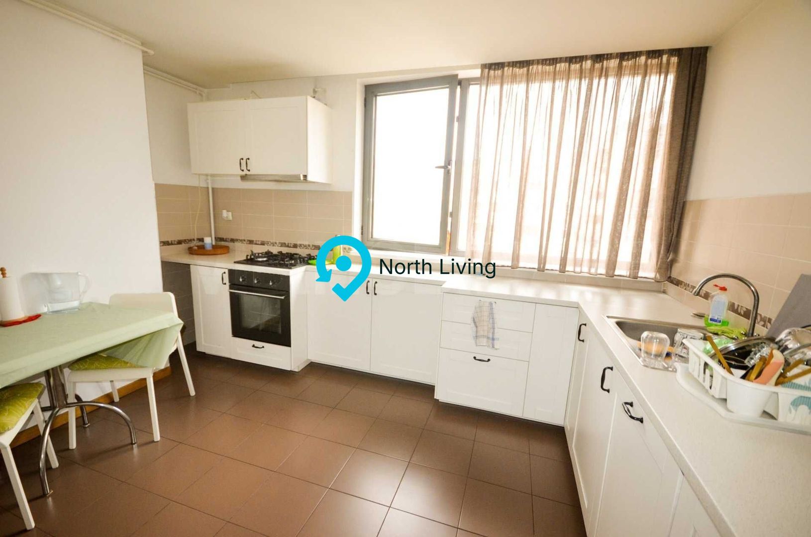 Apartament de vânzare – zona Marriott Palatul Parlamentului - Poză 3