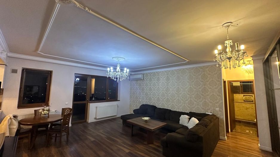 De vanzare apartament 2 camere - Mihai Bravu - Poză 1