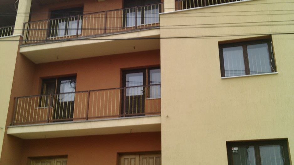 Casa 6 camere - cazare 15 persoane, Nord - Poză 1