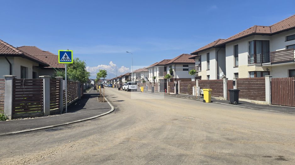 Teren Construcție Zona Florilor Ghimbav - Poză 1