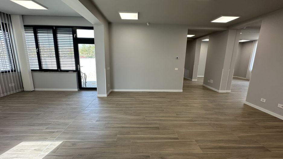 Casa pretabila birouri - Poză 30