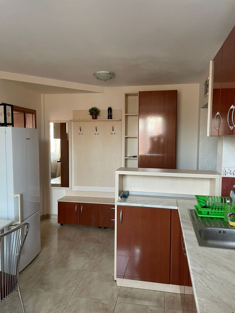 Închiriere apartament 3 camere | Piața Victoriei | Etaj 7/8 cu lift nou - Poză 12
